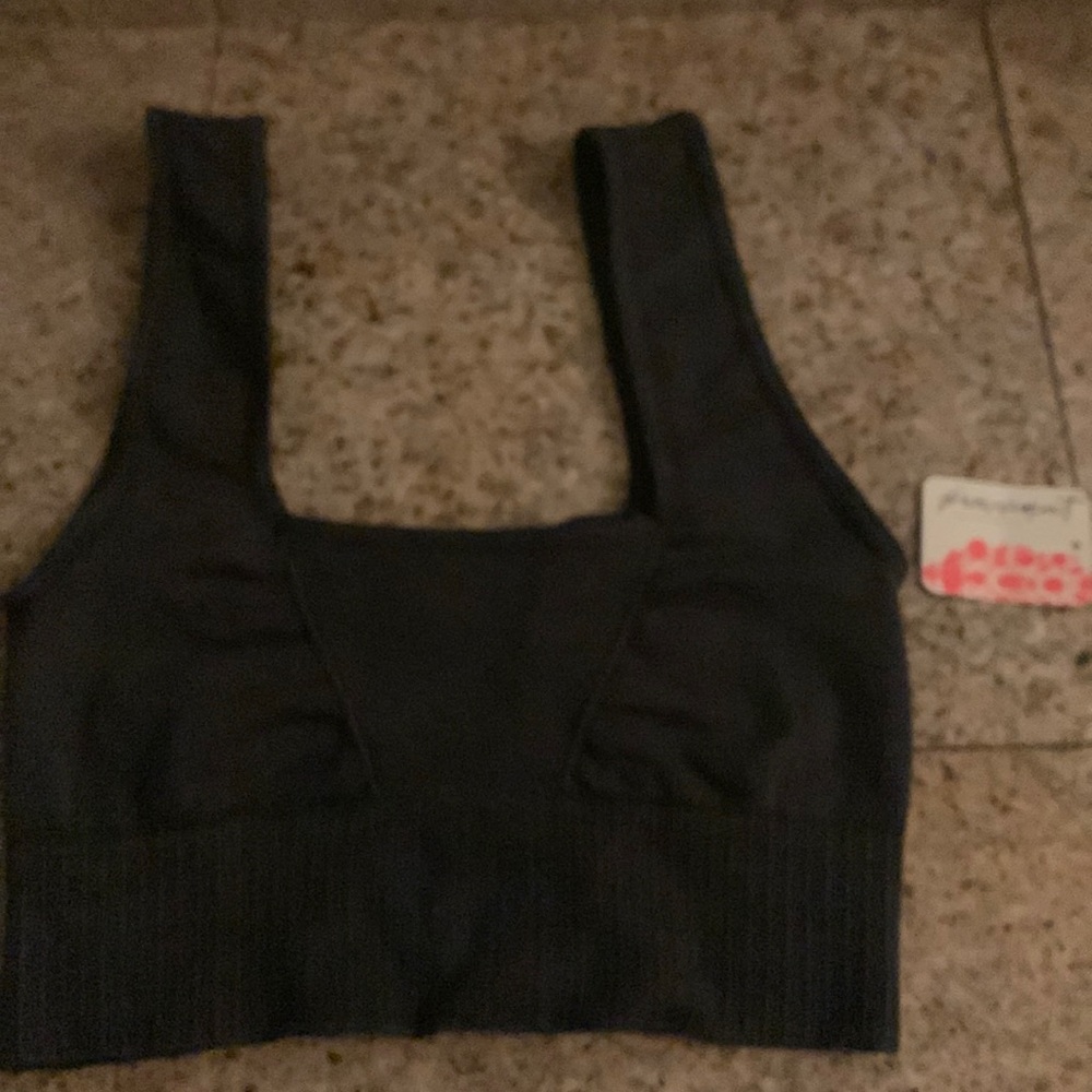 Freemovement Sports bra new movement XS/S gray never worn with tags